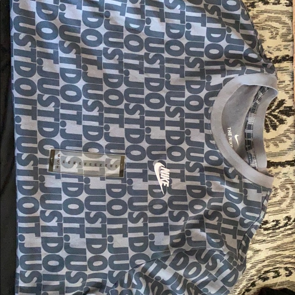 Nike shirt brand new.